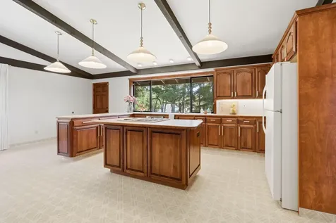 50 Mariposa Terrace Medford OR 97504