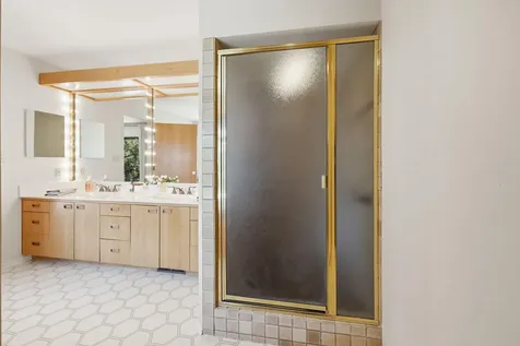 50 Mariposa Terrace Medford OR 97504