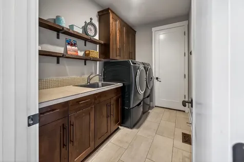 2572 NW Pine Terrace Drive Bend OR 97703