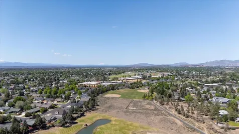 1339 SW Rimrock Way Redmond OR 97756