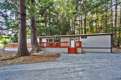 601 Pinewood Way Cave Junction OR 97523