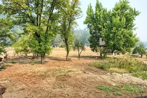 26877 Highway 62 Trail OR 97541