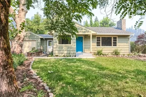 26877 Highway 62 Trail OR 97541