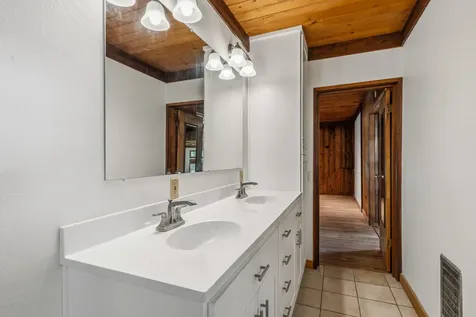 140 Bonanza Drive Selma OR 97538