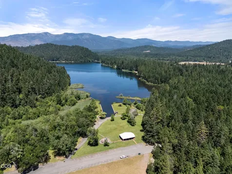 140 Bonanza Drive Selma OR 97538