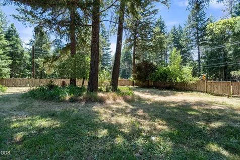 140 Bonanza Drive Selma OR 97538