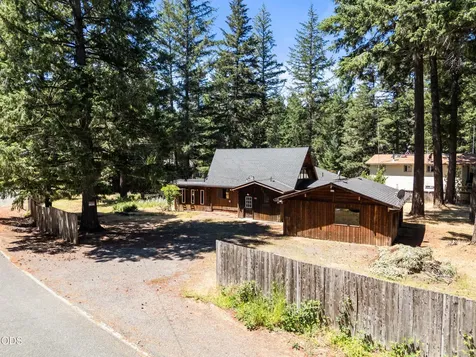 140 Bonanza Drive Selma OR 97538
