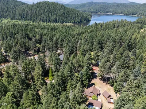 140 Bonanza Drive Selma OR 97538