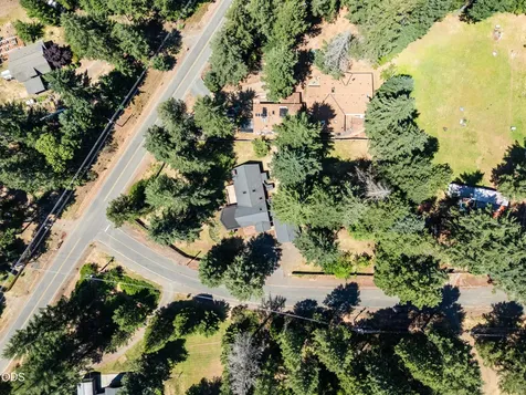 140 Bonanza Drive Selma OR 97538