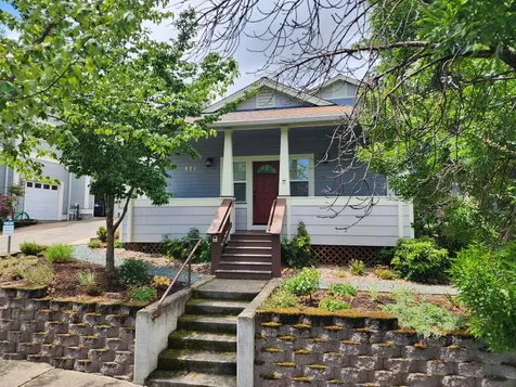 472 Scenic Drive Ashland OR 97520