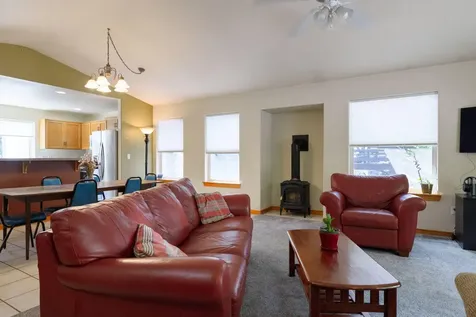 2533 NW Monterey Pines Drive Bend OR 97703