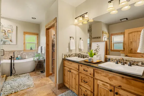 21125 Bear Creek Road Bend OR 97701