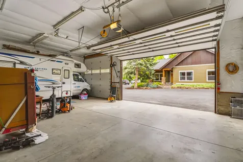 21125 Bear Creek Road Bend OR 97701