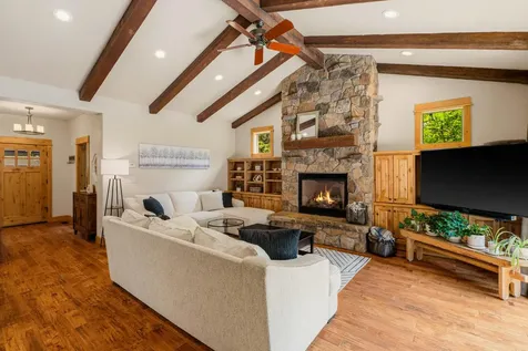 21125 Bear Creek Road Bend OR 97701