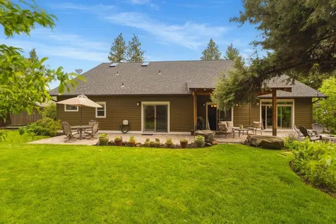 21125 Bear Creek Road Bend OR 97701