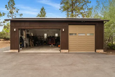 21125 Bear Creek Road Bend OR 97701