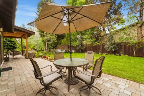 21125 Bear Creek Road Bend OR 97701