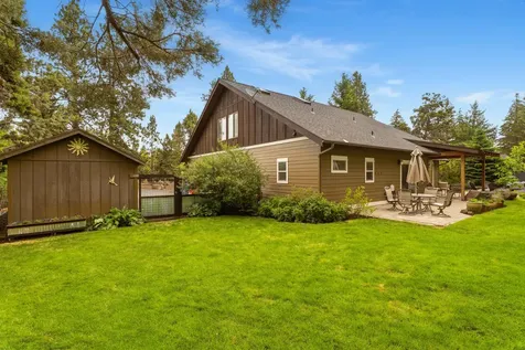 21125 Bear Creek Road Bend OR 97701