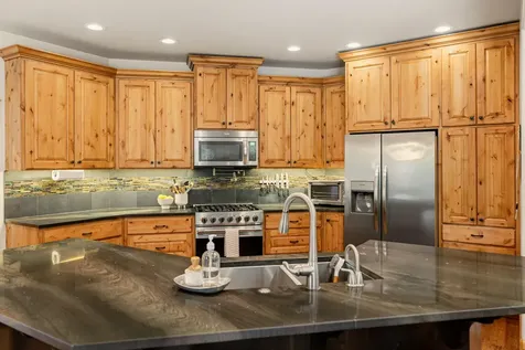 21125 Bear Creek Road Bend OR 97701