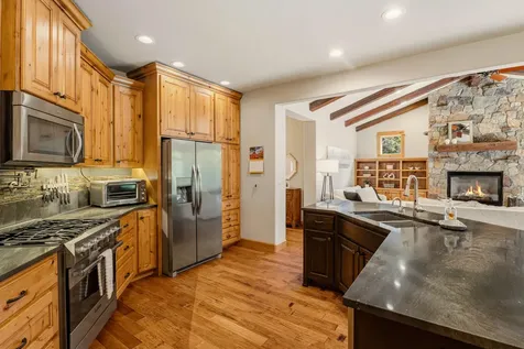 21125 Bear Creek Road Bend OR 97701