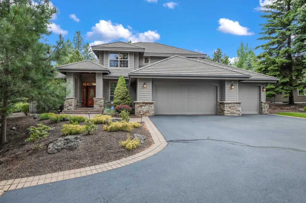 19598 Green Lakes Loop Bend OR 97702