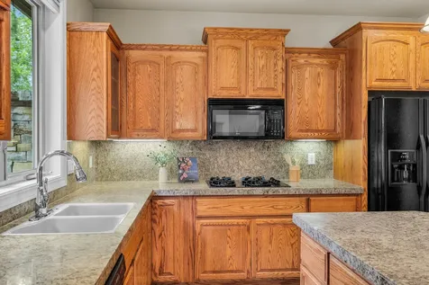 19598 Green Lakes Loop Bend OR 97702