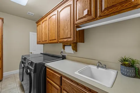 19598 Green Lakes Loop Bend OR 97702