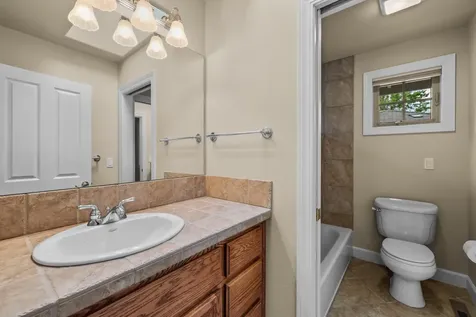 19598 Green Lakes Loop Bend OR 97702