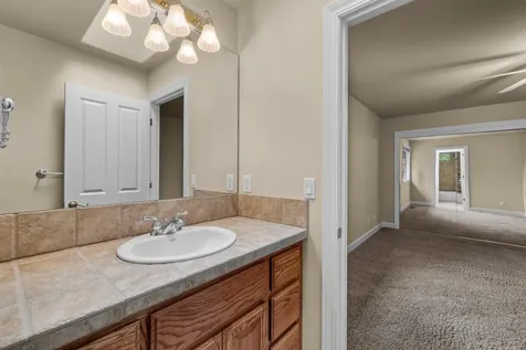 19598 Green Lakes Loop Bend OR 97702