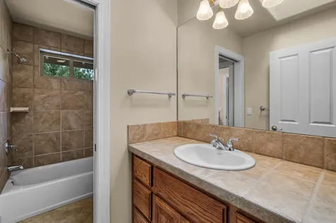 19598 Green Lakes Loop Bend OR 97702