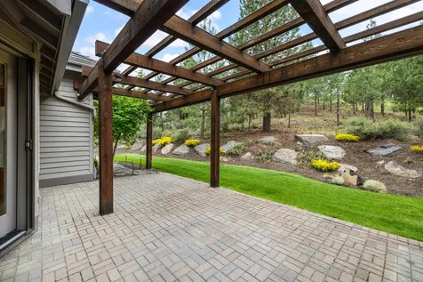 19598 Green Lakes Loop Bend OR 97702