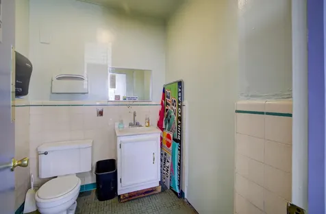 409 Main Avenue Tillamook OR 97141