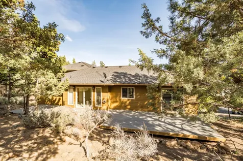 2863 NW Fairway Heights Drive Bend OR 97703