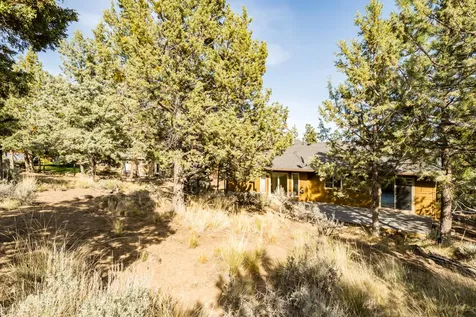 2863 NW Fairway Heights Drive Bend OR 97703