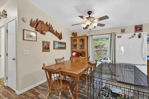 483 Wren Ridge Drive Eagle Point OR 97524