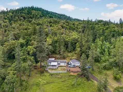 483 Wren Ridge Drive Eagle Point OR 97524