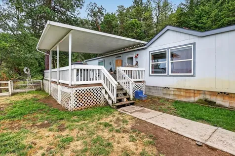 483 Wren Ridge Drive Eagle Point OR 97524