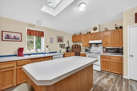 483 Wren Ridge Drive Eagle Point OR 97524