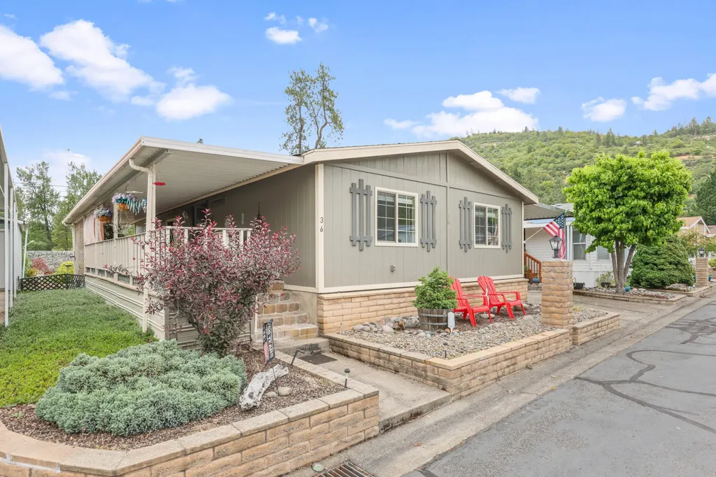 20055 Highway 62 Shady Cove OR 97539
