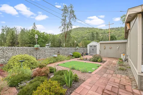 20055 Highway 62 Shady Cove OR 97539