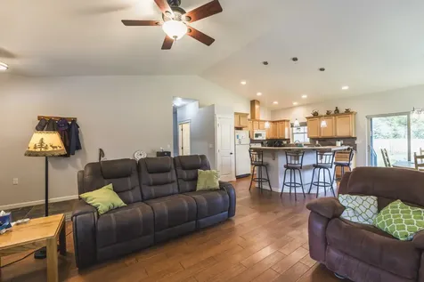 52790 Meadow Lane La Pine OR 97739