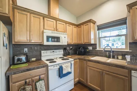 52790 Meadow Lane La Pine OR 97739