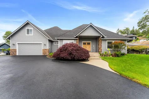 212 NW Canyon View Drive Grants Pass OR 97526