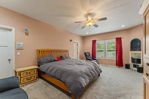 212 NW Canyon View Drive Grants Pass OR 97526