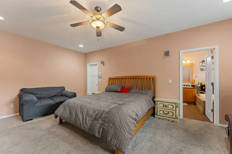 212 NW Canyon View Drive Grants Pass OR 97526