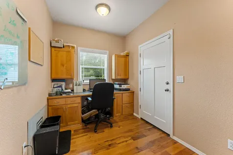 212 NW Canyon View Drive Grants Pass OR 97526