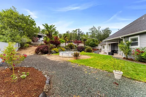 212 NW Canyon View Drive Grants Pass OR 97526