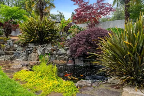 212 NW Canyon View Drive Grants Pass OR 97526