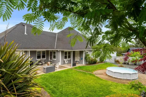212 NW Canyon View Drive Grants Pass OR 97526