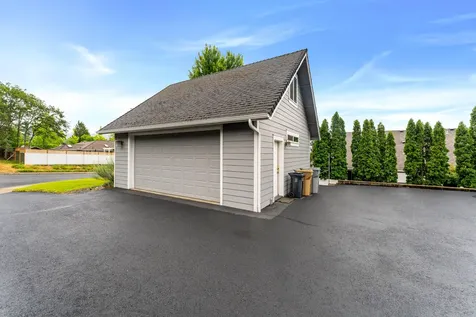 212 NW Canyon View Drive Grants Pass OR 97526